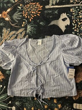 Nordstrom  Abound Light Blue & White Striped Tie-Front Puff Sleeve Blouse